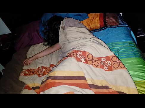 ❤️ Anak tiri memarahi ibu tirinya semasa dia tidur. ☑ Lucah pada ms.milf300com.ru ❌️